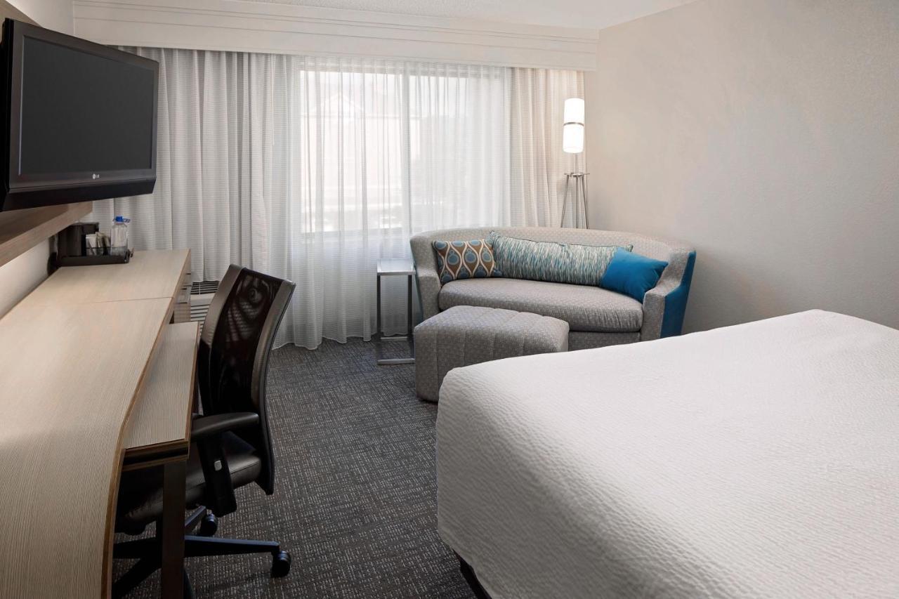 Courtyard Houston Westchase Hotell Exteriör bild